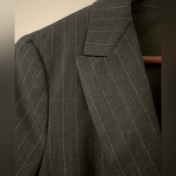 Theory Stretch Wool Metallic Pinstripe Blazer/ Career Gray Silver/Size 10 - Picture 4 of 10